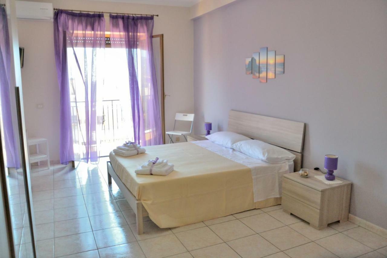 B&B Al Sole di Sicilia Giardini Naxos Esterno foto