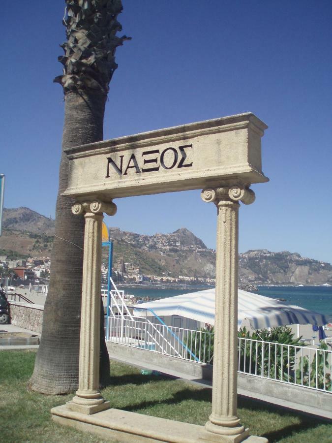 B&B Al Sole di Sicilia Giardini Naxos Esterno foto
