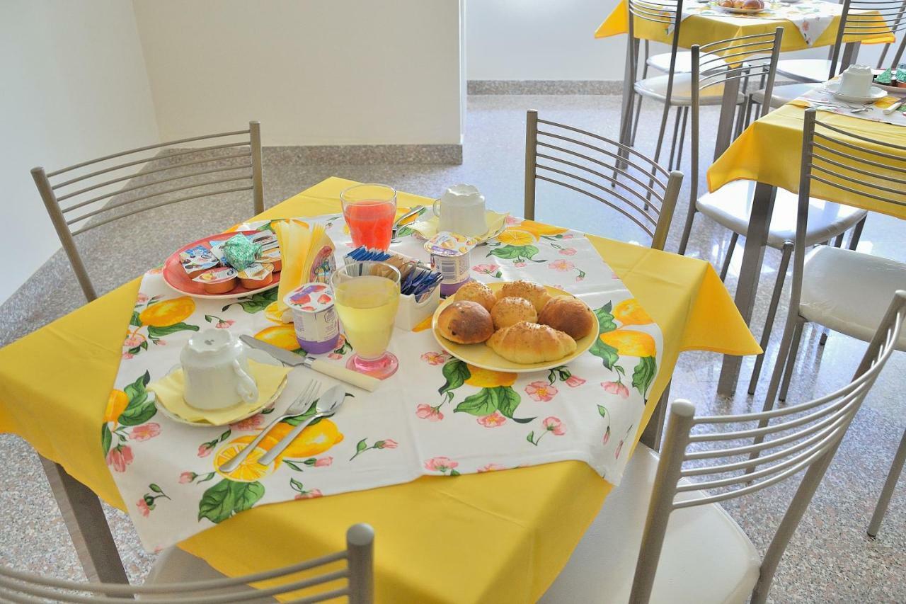 B&B Al Sole di Sicilia Giardini Naxos Esterno foto